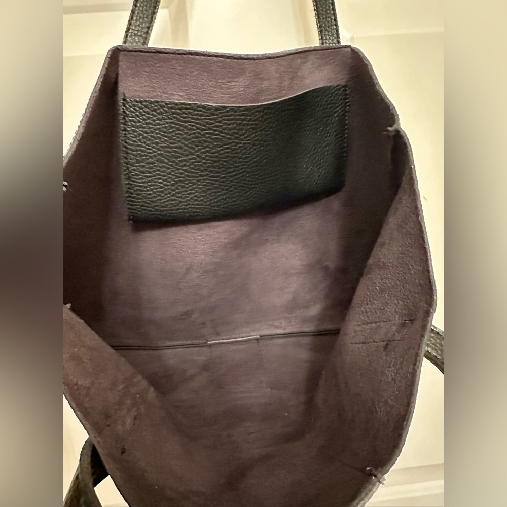 Vince Camuto Large Black Pebbled Tote Bag w/ Gray Stripe; Work Laptop Purse - Picture 6 of 7